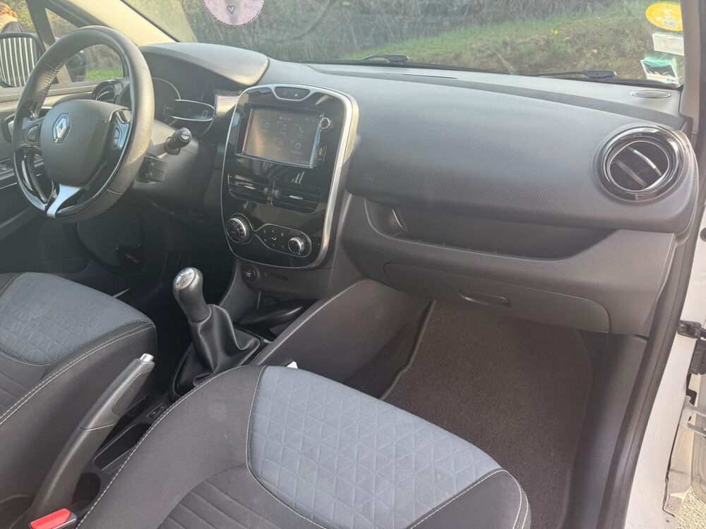 Clio 1.5 DCI 90 ENERGY INTENS 2015 occasion 42170 Saint-Just-Saint-Rambert