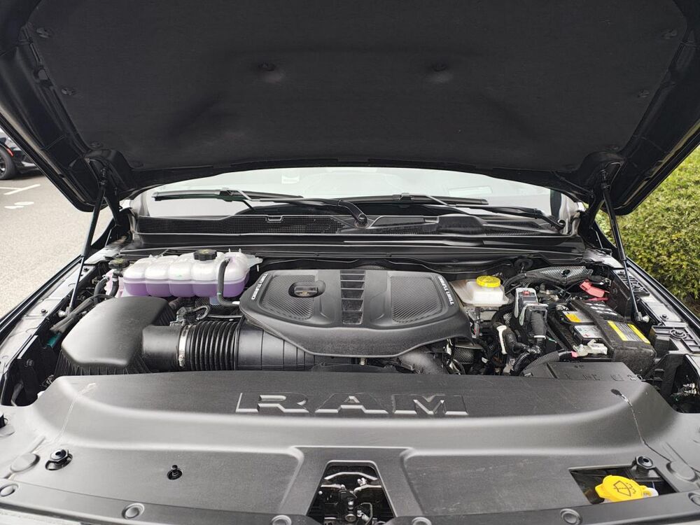 RAM 1500 CREW LIMITED NIGHT EDITION BOX HAYON MULTI 2025 occasion 91830 Le Coudray-Montceaux