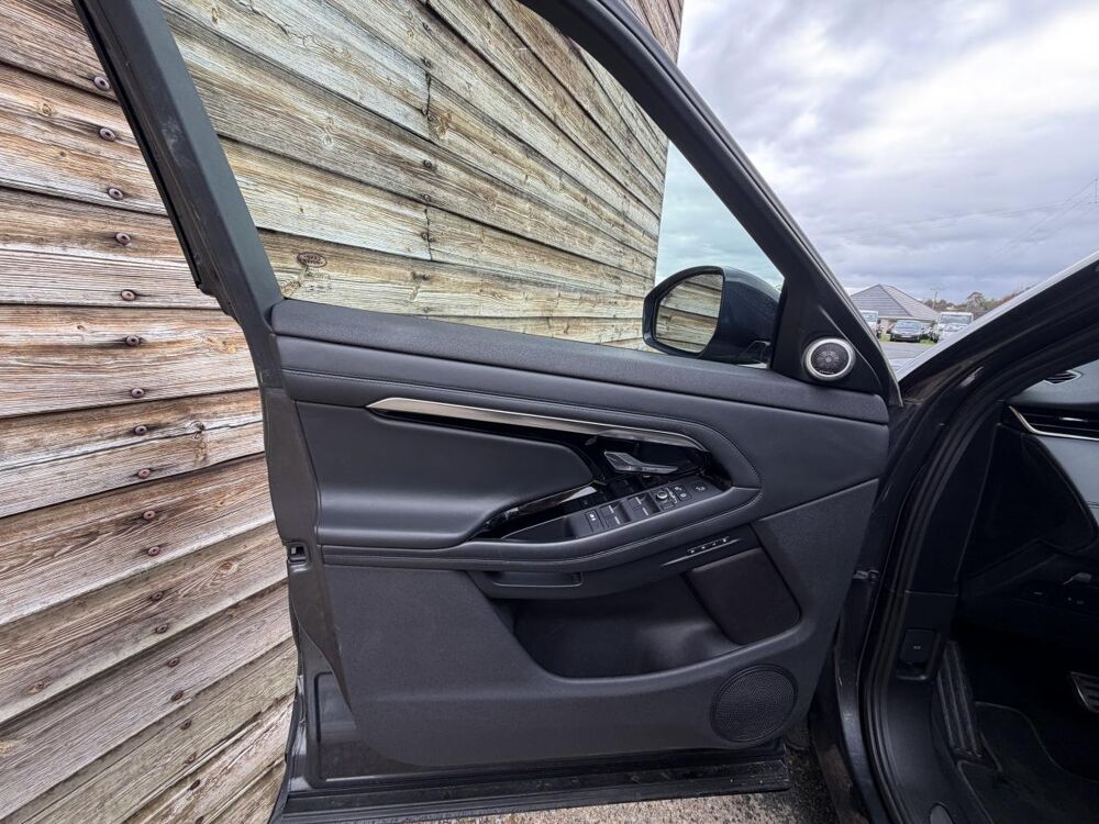 Range Rover Evoque 2.0 D180 - BVA 2020 R-Dynamic HSE PHASE 1 2020 occasion 19100 Brive-la-Gaillarde