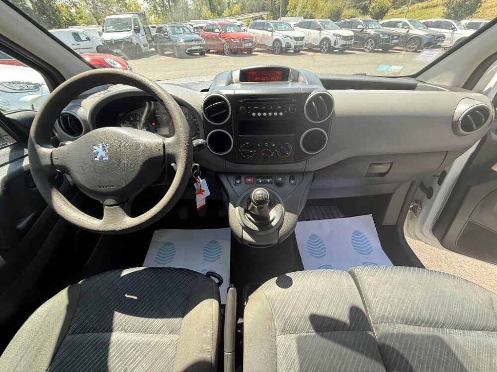 Partner L1 1.6 HDi FAP - 90 Fourgon Pack CD Clim Plus - ATTELAGE 2011 occasion 19100 Brive-la-Gaillarde