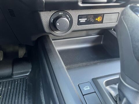 D-Max SINGLE B-STRONG 2.2 DMS A/T 4x4 MY2026 Euro6e-bis SPLASH WHI 2026 occasion 44700 Orvault
