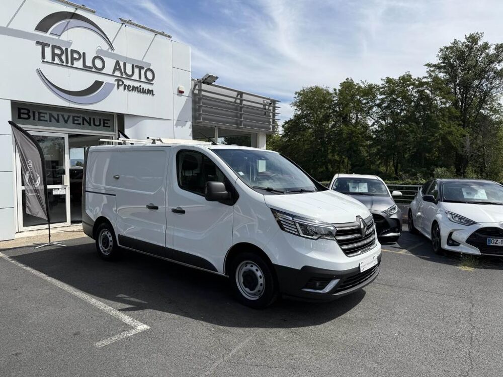 Trafic L1H1 2800 Kg 2.0 Blue dCi - 130 Fourgon Grand Confort TVA RE 2022 occasion 19100 Brive-la-Gaillarde