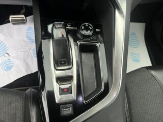 3008 1.6 BlueHDi BVA 120ch GPS + Cam&eacute;ra AR + carplay 2017 occasion 19100 Brive-la-Gaillarde