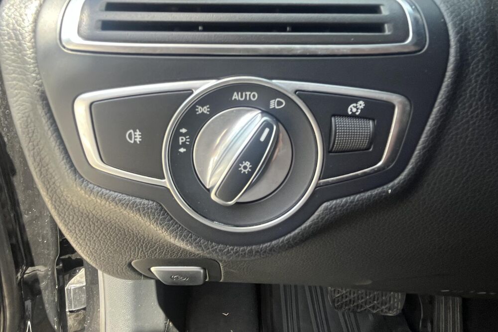 Classe C 220 d 170ch - CAMERA DE RECUL - SIEGE ELECTRIQUE 2017 occasion 78760 Jouars-Pontchartrain