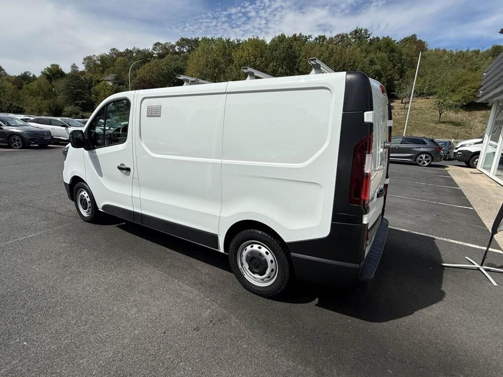 Trafic L1H1 2800 Kg 2.0 Blue dCi - 130 Fourgon Grand Confort TVA RE 2022 occasion 19100 Brive-la-Gaillarde