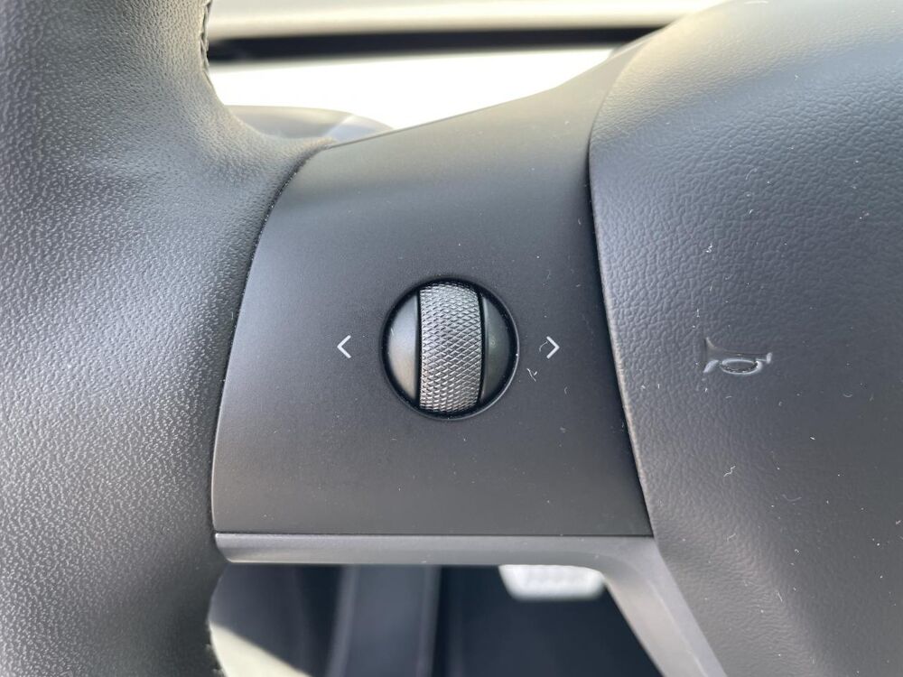 Model Y AWD PERFORMANCE + ATTELAGE - GARANTIE CONSTRUCTEUR 2023 occasion 33127 Saint-Jean-d'Illac