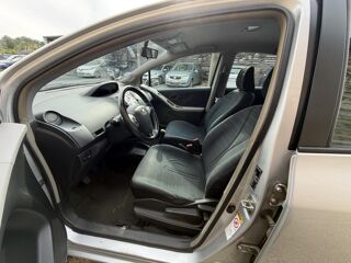 Yaris 1.4 - 90 D-4D II 2005 Luna PHASE 1 2007 occasion 19100 Brive-la-Gaillarde