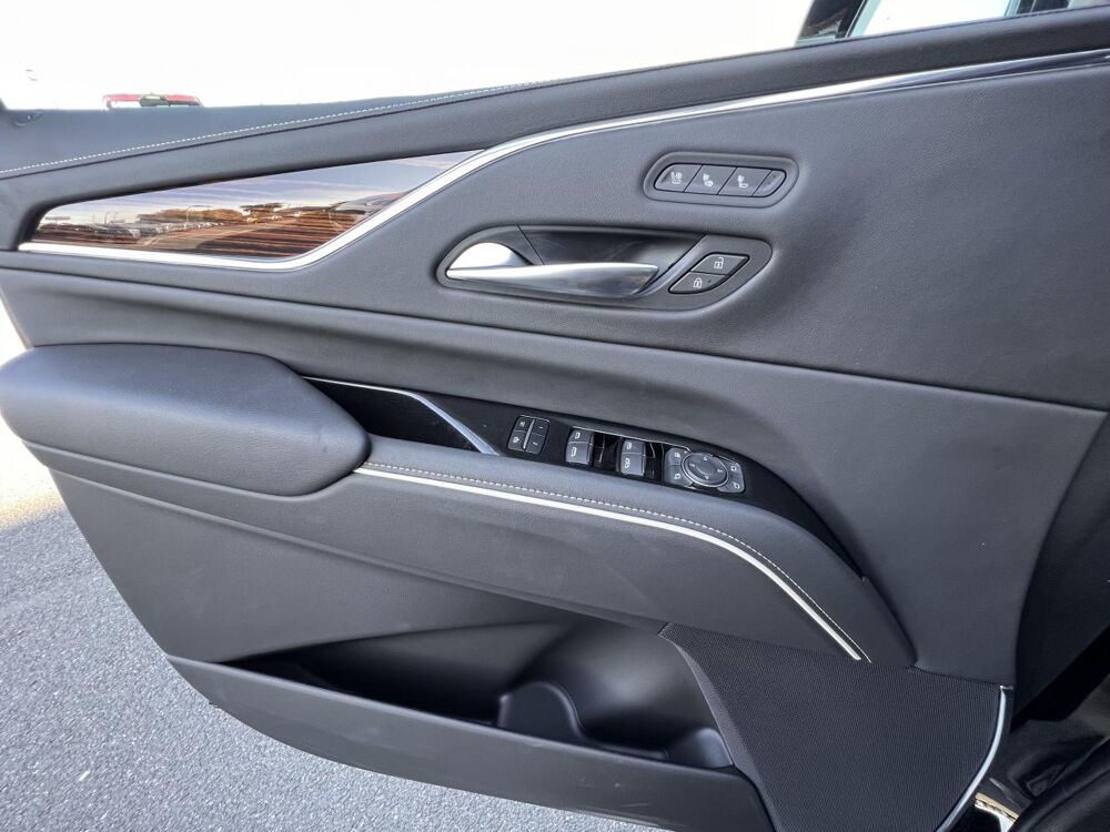 Escalade ESV Premium Luxury V8 6.2L CTTE FOURGON 2023 occasion 91830 Le Coudray-Montceaux