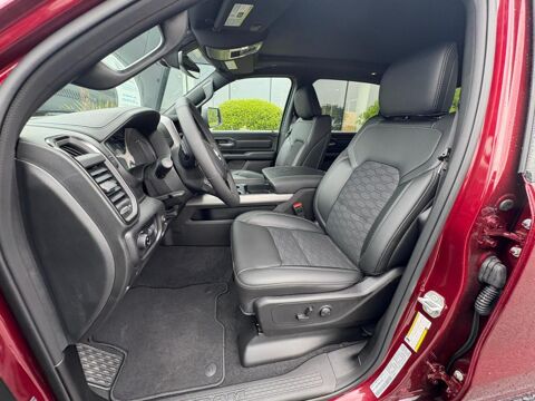 RAM 1500 CREW CAB SPORT BLACK PACKAGE 2025 2025 occasion 91830 Le Coudray-Montceaux