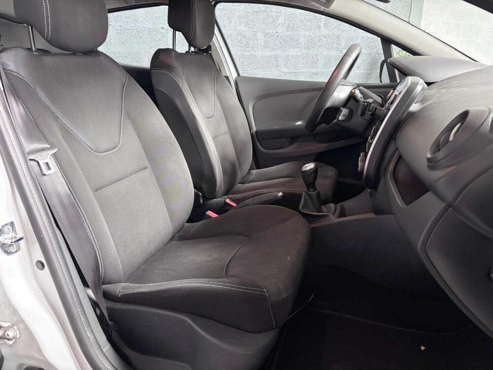 Clio 1.2i - 75 CH - FINITION Life - GARANTIE 6 MOIS MINIMUM 2018 occasion 33700 M&eacute;rignac