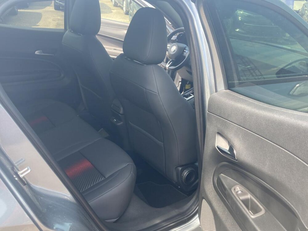Junior 1.2 ibrida 145 speciale e-dct6 2026 occasion 85150 Les Achards
