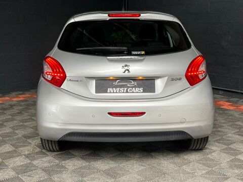 208 1.6 VTi 120CH BVA FINITION Allure MOTEUR A CHAINE - GARANTIE 2015 occasion 33700 M&eacute;rignac