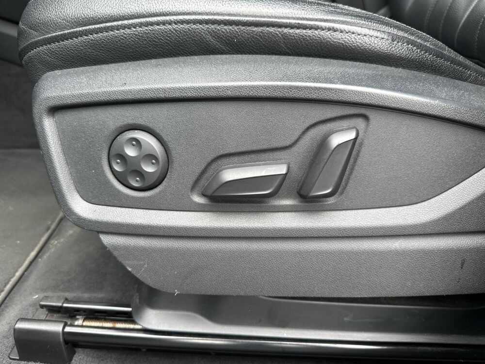 Q5 Quattro 3.0 V6 50 TDI - 286 - BVA tiptronic Avus - GARANTIE 2019 occasion 33450 Montussan