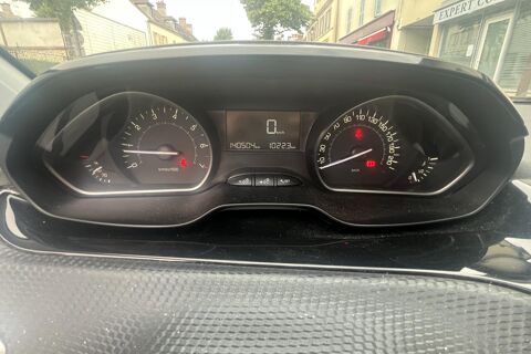 208 1.2i -Signature -82ch - courroie chang&eacute; - carplay - camera d 2019 occasion 78760 Jouars-Pontchartrain