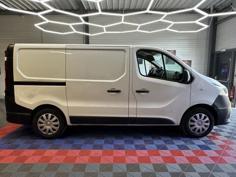 NV300 Visia 2.8t L1H1 1.6 dCi - 95 FOURGON Fourgon L1H1 PHASE 1 2016 occasion 33370 Artigues-pr&egrave;s-Bordeaux