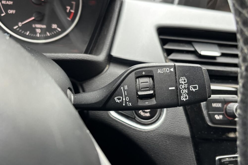 X1 BMW sDrive 18i Lounge F48 136ch - Moteur 78 000 km - Si&egrave;ges 2015 occasion 78760 Jouars-Pontchartrain