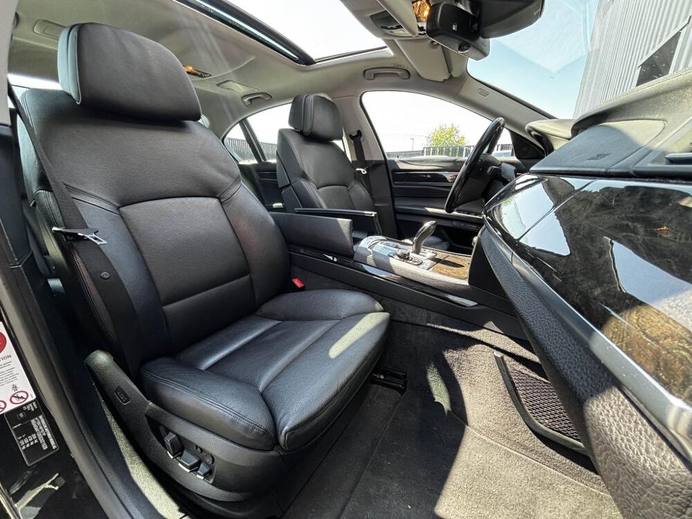 S&eacute;rie 7 730Ld F02 - 245ch - BVA ZF6 - Luxe LCI - Garantie 12 mois 2012 occasion 76710 Eslettes
