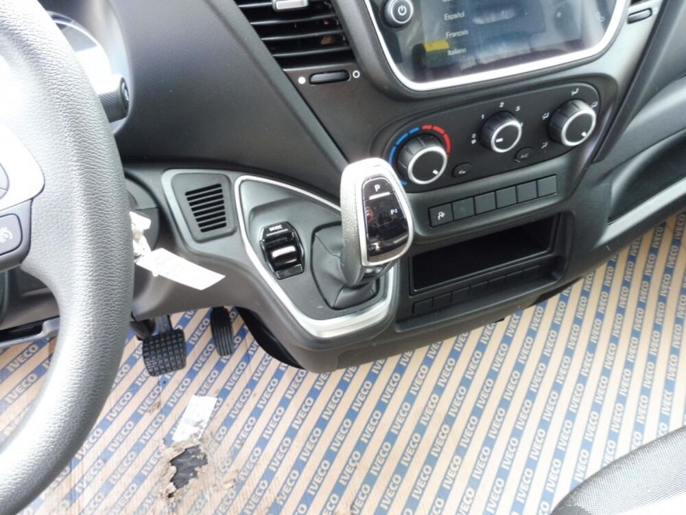 Daily 35s18 3.0 v16 hi-matic h2 180cv 2026 occasion 34190 Ganges