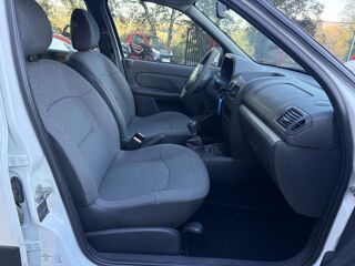 Clio 1.2i 75CH GPL II Campus Evolution / Distribution et entreti 2010 occasion 30260 Orthoux-S&eacute;rignac-Quilhan