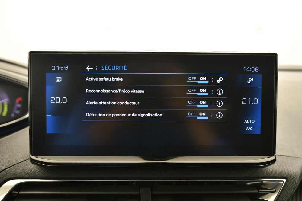 3008 Hybrid 136 e-DCS6 Allure Pack +HAYON ELEC/SIEGES AV CHAUFFAN 2024 occasion 33620 Cavignac