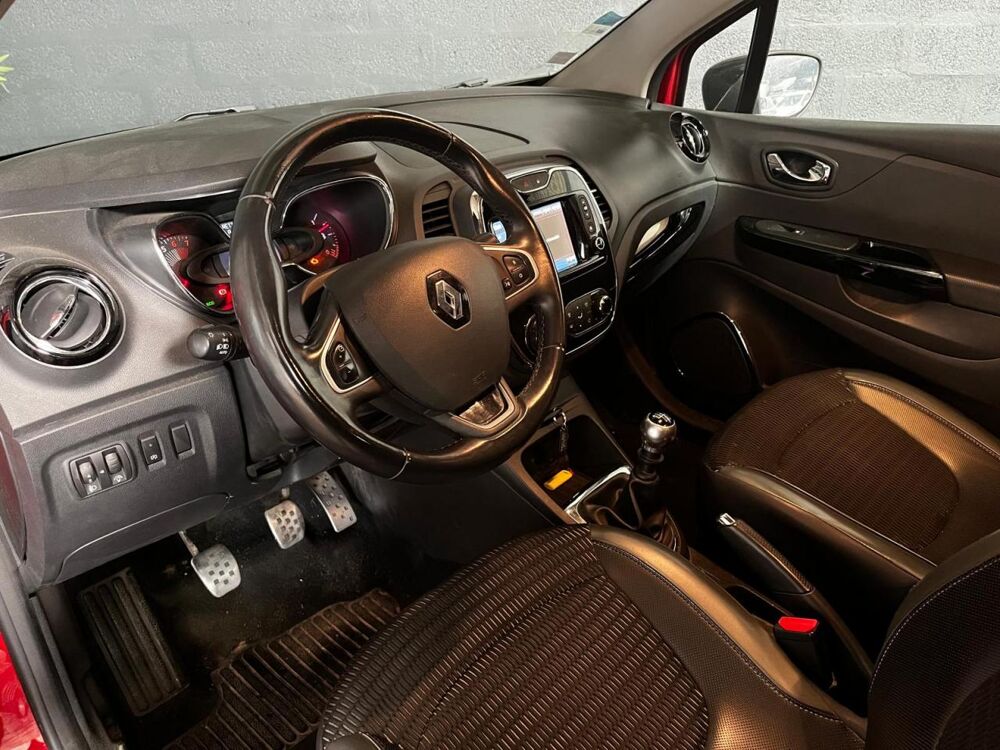 Captur 1.2 Energy TCe - 120 CH FINITION Intens GARANTIE 6 MOIS MINI 2016 occasion 33700 M&eacute;rignac