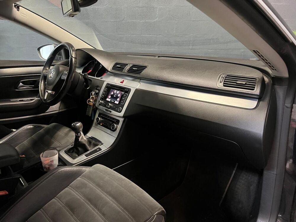 Passat 2.0 16V TDI BlueMotion - 140ch Carat - GARANTIE 6 MOIS MINIM 2011 occasion 33700 M&eacute;rignac