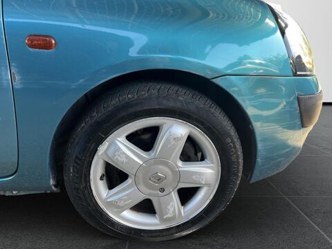 Clio 1.4i 16V II BERLINE Extr&ecirc;me PHASE 2 2002 occasion 06250 Mougins