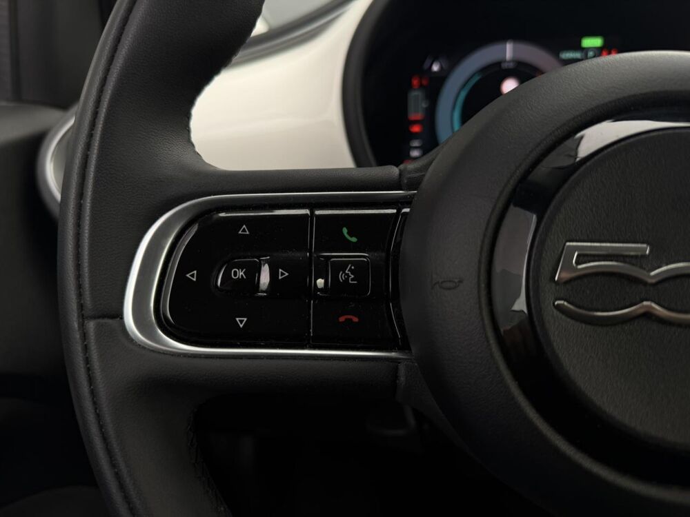 500 Electrique 3+1 95ch 23.8kWh Icone - Test SOH +95% 2024 occasion 35300 Foug&egrave;res
