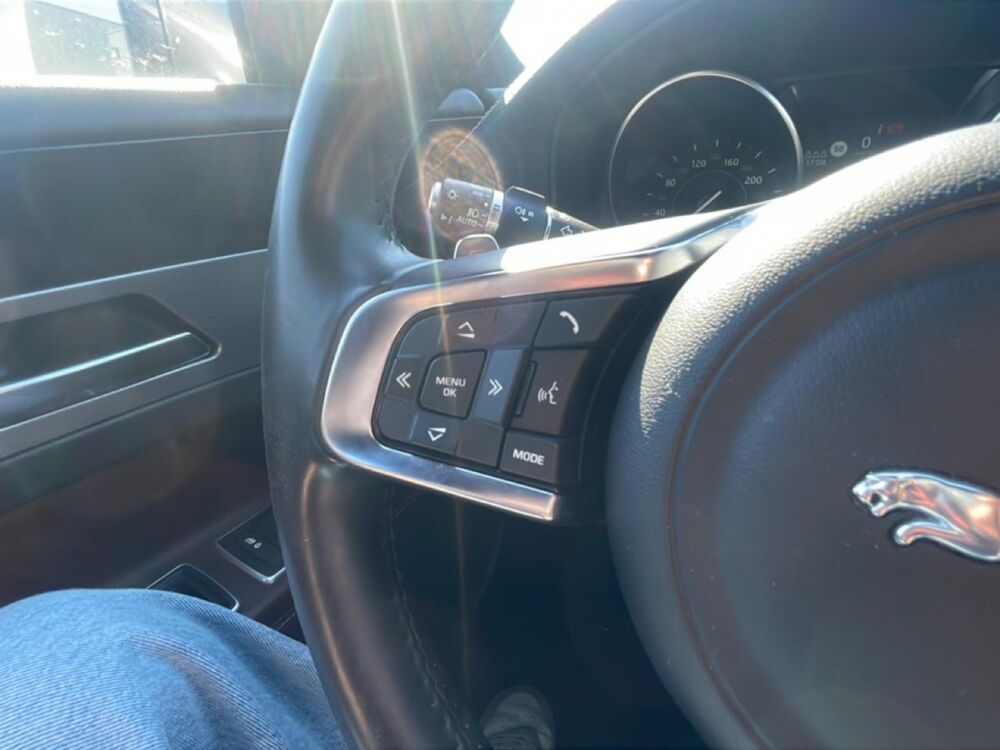XF 2.0d 180 business r-sport bva 2020 occasion 57525 Talange