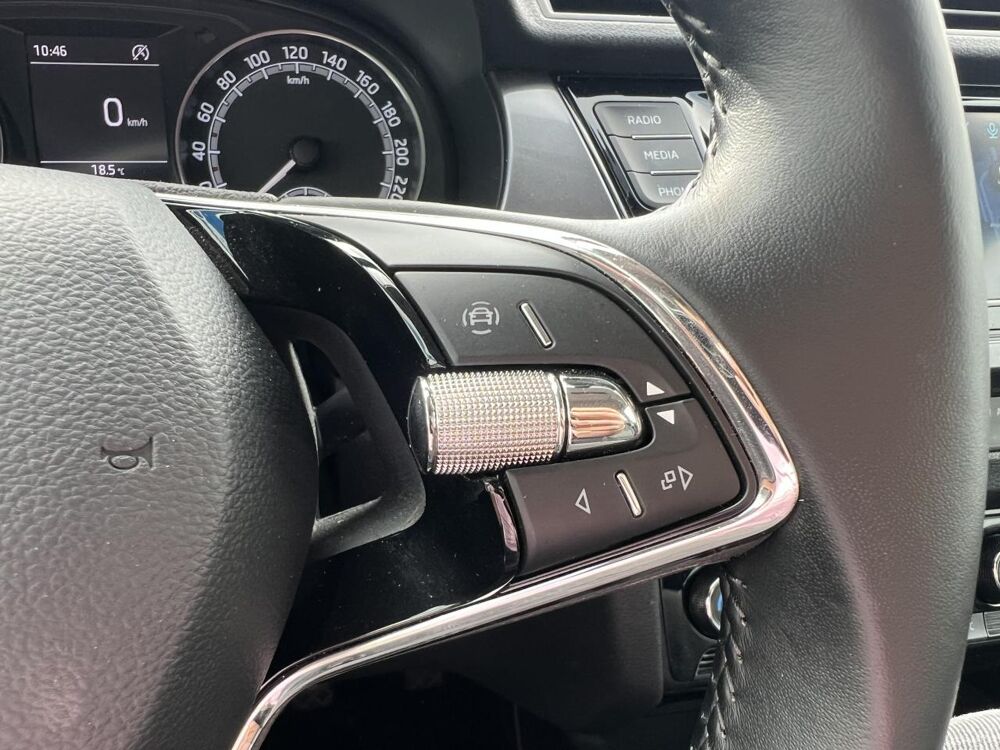 Fabia 1.0 TSI - 95CV - Clever - 1er main - Faible kilom&eacute;trage 2021 occasion 49070 Beaucouz&eacute;