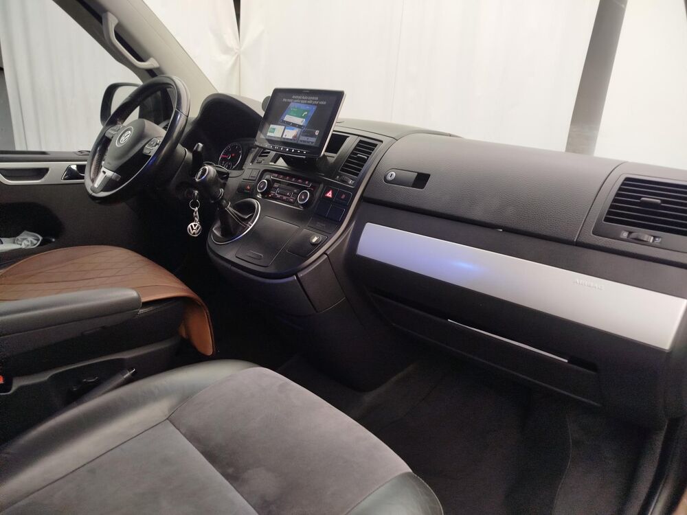 Transporter 2.0 16V TDI FAP - 140 T5 COMBI Multivan MATCH PHASE 2 Gara 2012 occasion 33130 B&egrave;gles