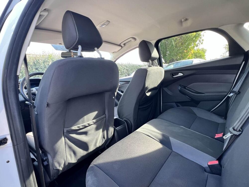 Focus TITANIUM - 100CH - RADARS - CLIM - DISTRIB OK 2012 occasion 13760 Saint-Cannat