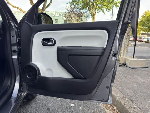 Twingo 1.0 Sce - 75 2020 III BERLINE Intens PHASE 2 2020 occasion 77185 Lognes