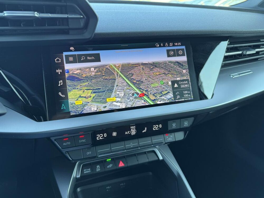 A3 SPORTBACK BUSINESS LINE 40 TFSI E - 204ch S-Tronic 6 2022 occasion 44700 Orvault