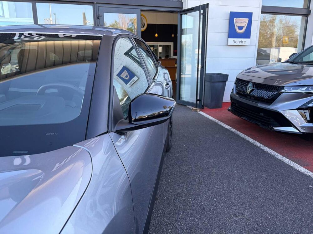 C4 1.5 BlueHDi 130 BV EAT8 Shine, Cam&eacute;ra de recul, CarPlay, Cli 2022 occasion 31660 Bessi&egrave;res