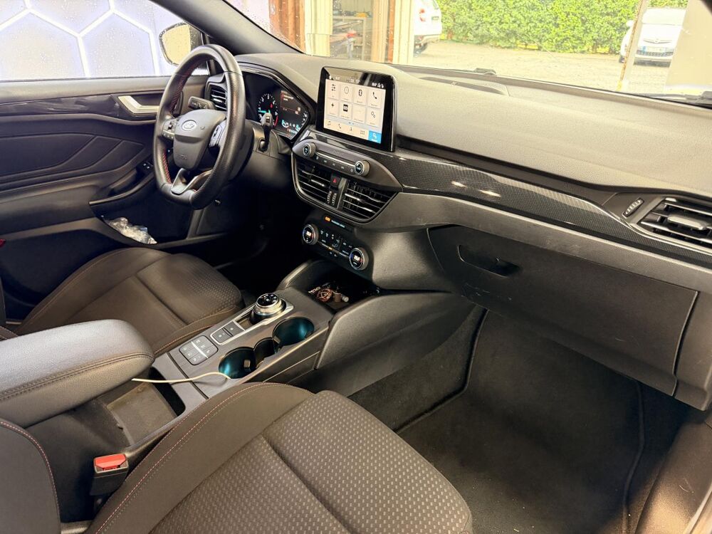Focus 1.5 ECOBLUE 120 ST-LINE BVA GARANTIE 12 MOIS 2018 occasion 16000 Angoul&ecirc;me