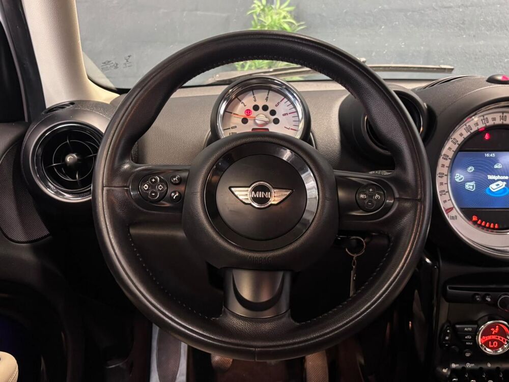 Cooper D COUNTRYMAN 1.6D 90ch R60 One D - GARANTIE 6 MOIS 2014 occasion 33700 M&eacute;rignac