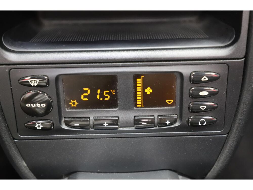 Boxster 2.7 220 TYPE 986 2001 occasion 06550 La Roquette-sur-Siagne