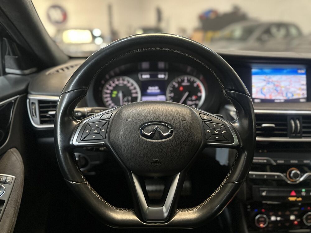 Q30 2.2d - BV DCT AWD BERLINE Sport Garantie 12 mois 2016 occasion 94360 Bry-sur-Marne