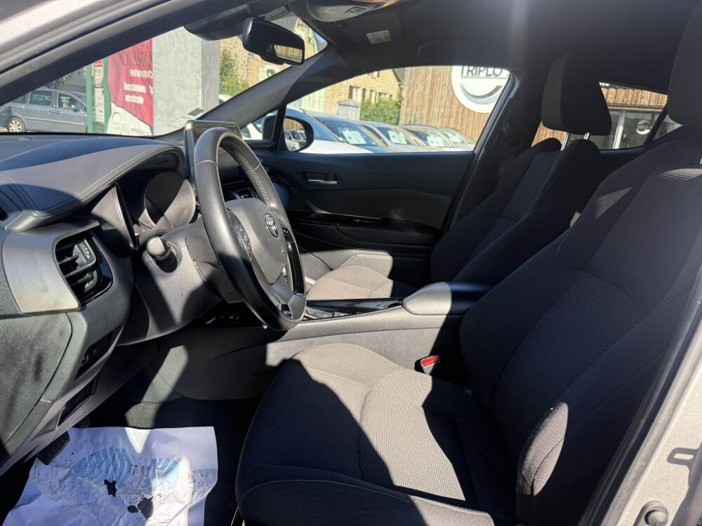 Divers Hybride 122h - BV e-CVT Graphic GPS + CAMERA AR + CLIM 2018 occasion 19100 Brive-la-Gaillarde