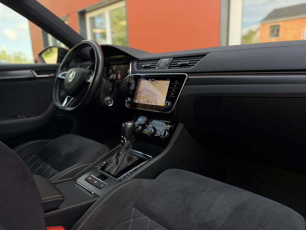 Superb Sportline TSI PHEV Hyrbide recharg 218 DSG 1&egrave;re Main Attel 2020 occasion 67440 Marmoutier