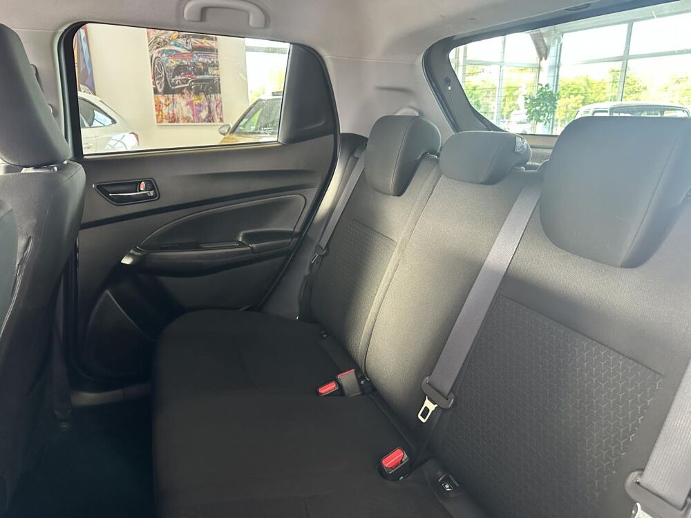 Swift 1.0 BOOSTERJET 110 SHVS PACK START-STOP - GARANTIE 12 MOIS 2017 occasion 16000 Angoul&ecirc;me