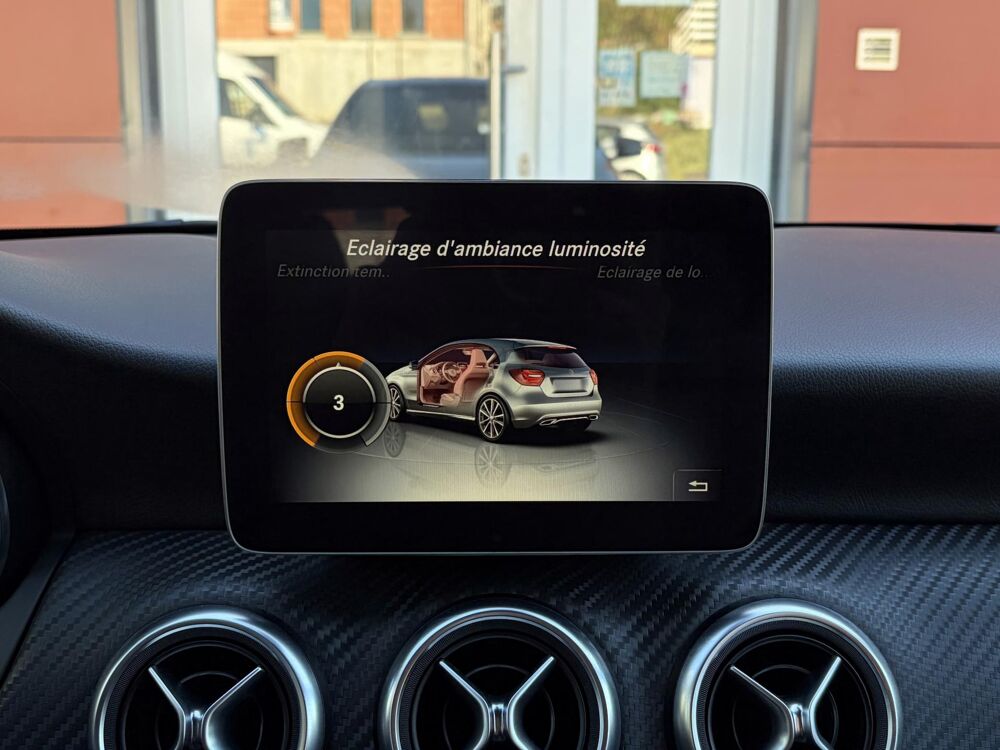 Classe A 250 211 ch BVA 7G-DCT AMG 4-Matic Toit cam&eacute;ra GPS Garmin 2018 occasion 67440 Marmoutier