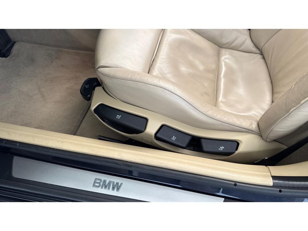 Z4 Roadster 2.5si / SUIVI BMW / SIEGE CHAUFFANT / SIEGE CUIR 2006 occasion 17600 Saujon