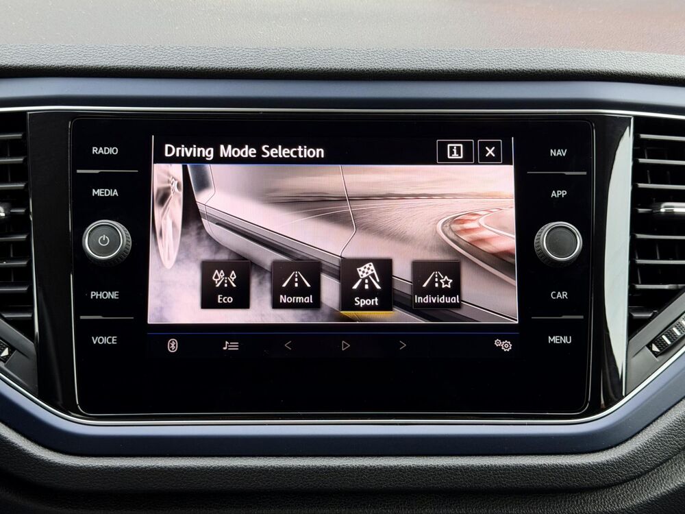 T-ROC R-Line 1.5 TSI 150 DSG Attelage Jante Suzuka Cam&eacute;ra Carplay 2021 occasion 67440 Marmoutier