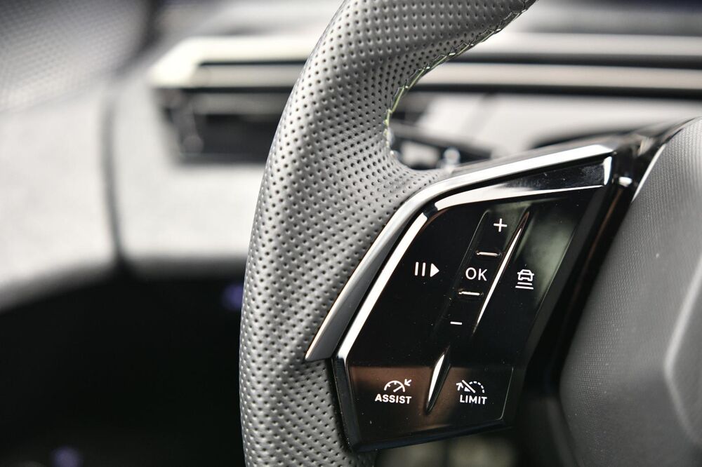 3008 Hybrid 136 e-DCS6 GT occasion 17130 Montendre