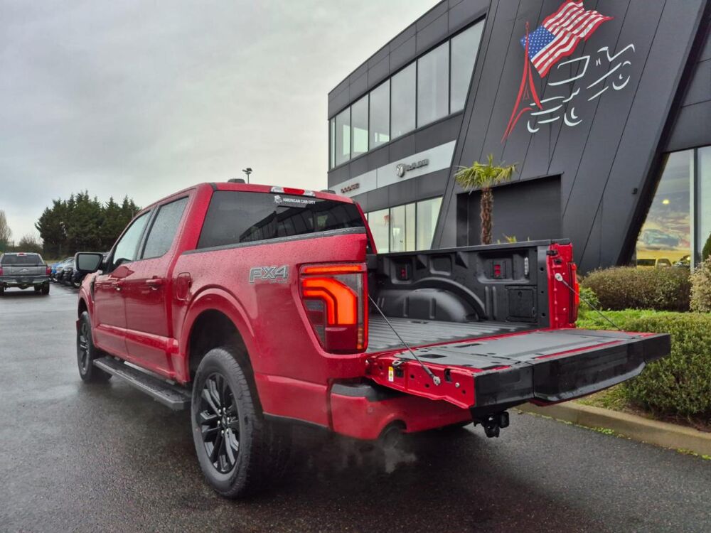 Divers Supercrew LARIAT Black Package V8 5.0L 2025 occasion 91830 Le Coudray-Montceaux
