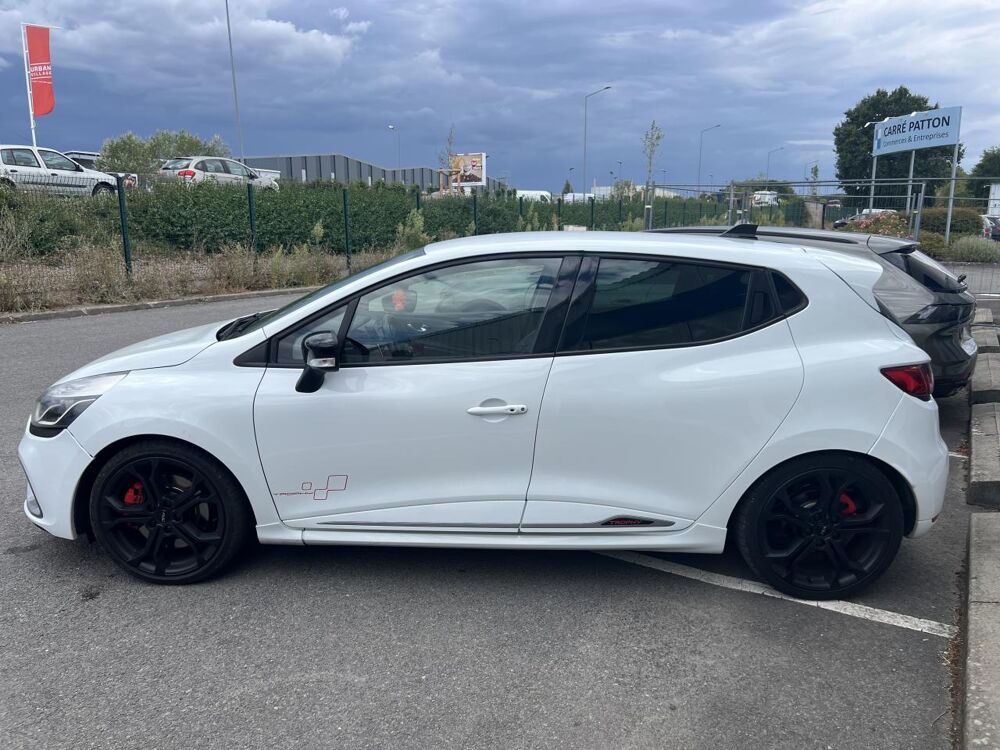 Clio IV R.S. Trophy 1.6 - 220 EDC6 2015 occasion 49070 Beaucouz&eacute;