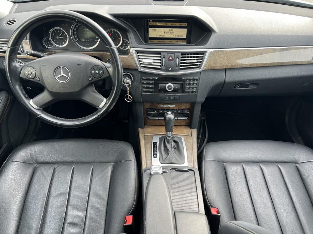 Classe E 220 CDI BVA El&eacute;gance Suivi complet Toit ouvrant 2009 occasion 49070 Beaucouz&eacute;
