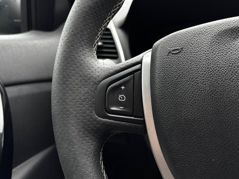 Laguna III - 2.0l dCi - 130ch - BVM 6 - Bose Edition Phase 2 2011 occasion 76710 Eslettes